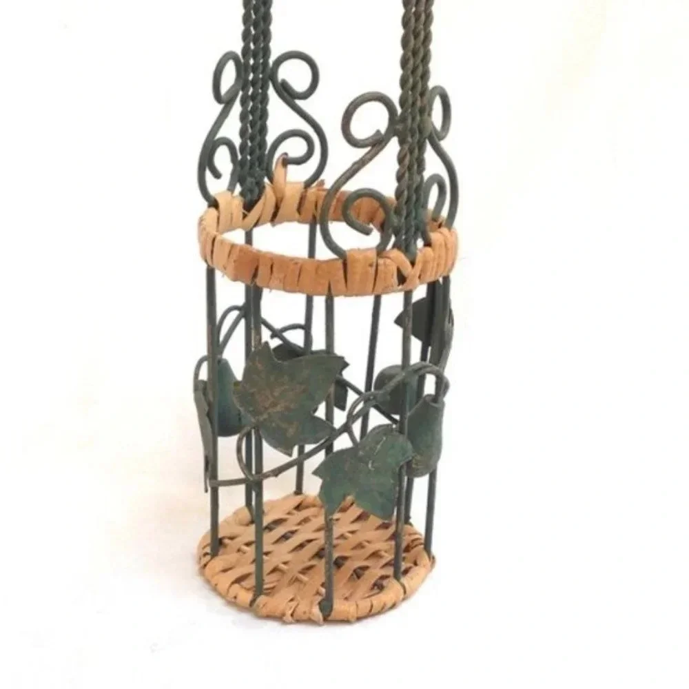 Rattan Metal Wine Bottle Holder Basket Vine Leaves Decor Present Gift Summer